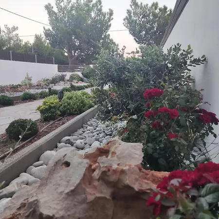 Villa Mayla House